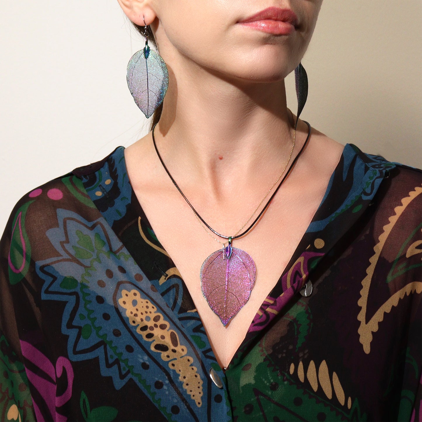 Multicoloured Bravery Leaf Necklace