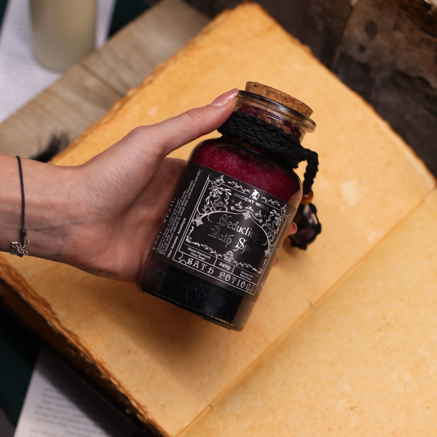 Ancient Witch Bath Spell Potion & Amethyst Crystal Amulet - Seduction